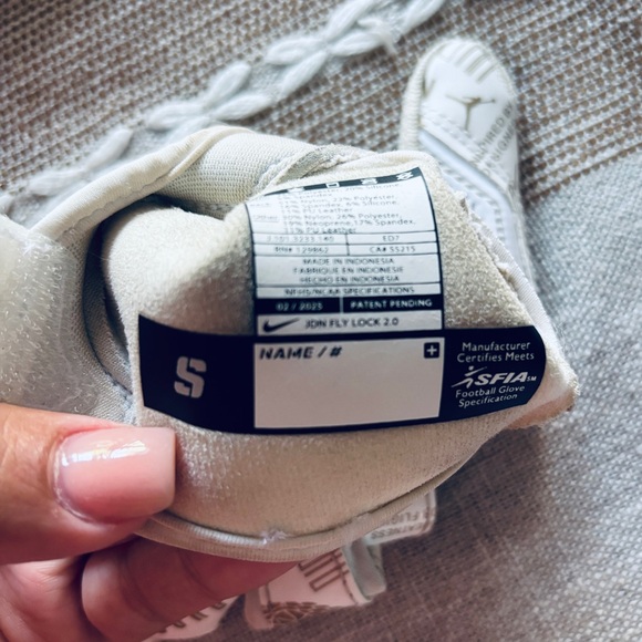 Jordan White and Metallic Gold Football Gloves - Picture 5 of 5